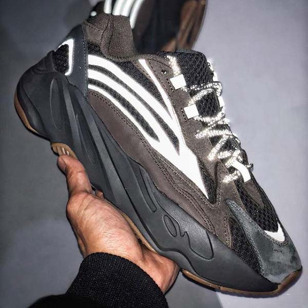 Yeezy 700 V2 GEODE开箱测评