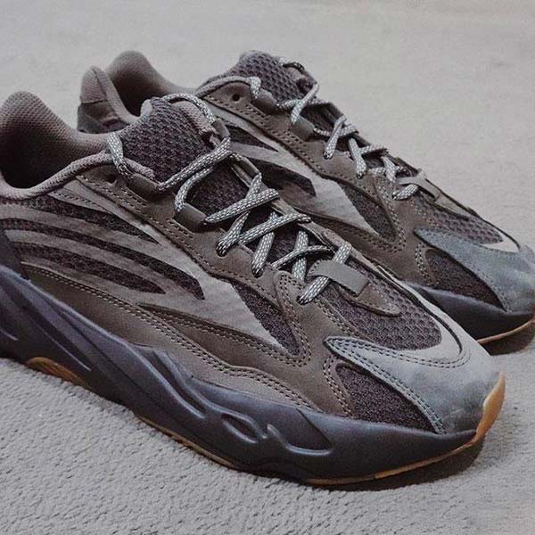 Yeezy 700 V2 GEODE开箱测评