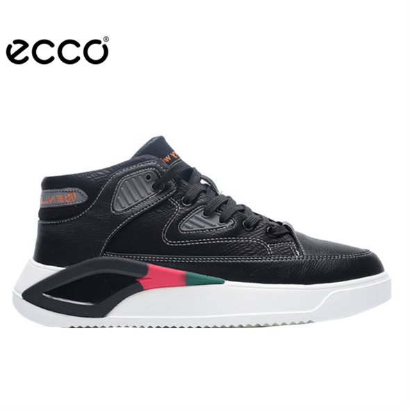 【七天鑑賞期】2022新款ECCO 中幫 黑白色運動鞋鞋 工裝 男款