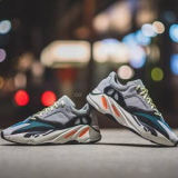 如何用一雙Yeezy 700穿搭攻略玩轉不同風格！